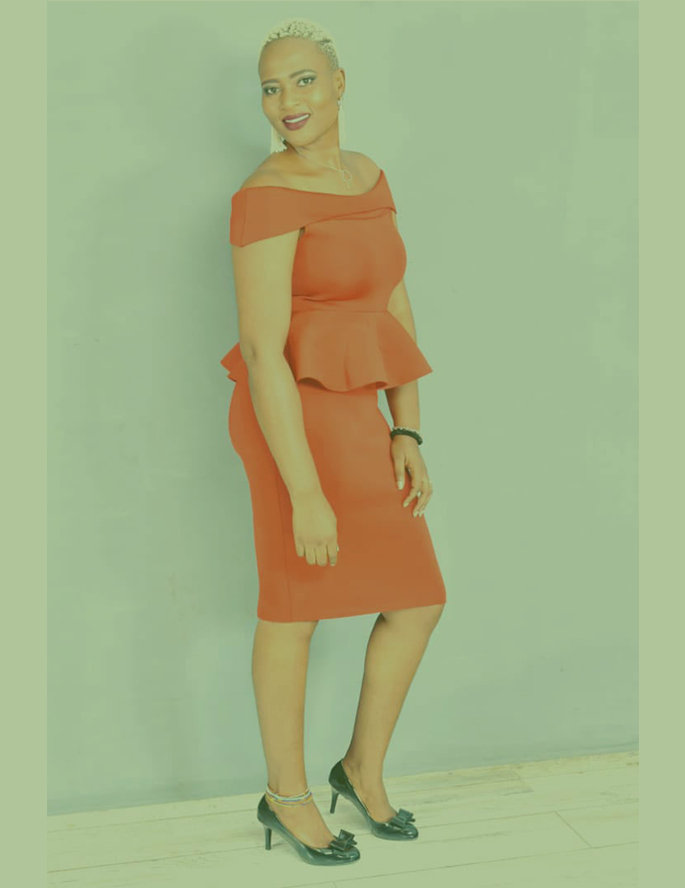 Daisy model page banner