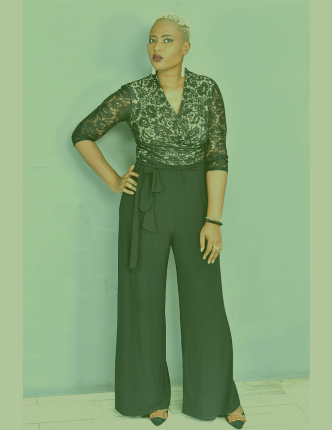 Daisy model page banner